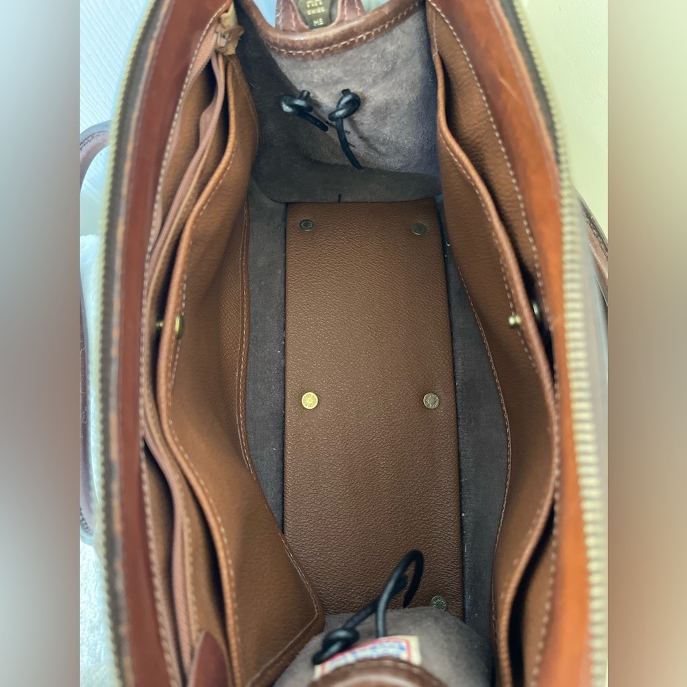Dooney and Bourke all weather leather Bag EUC - Picture 5 of 12